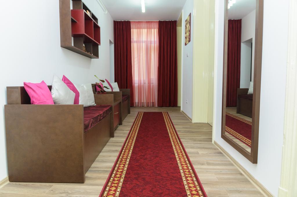 Lorena Old Town דירה
